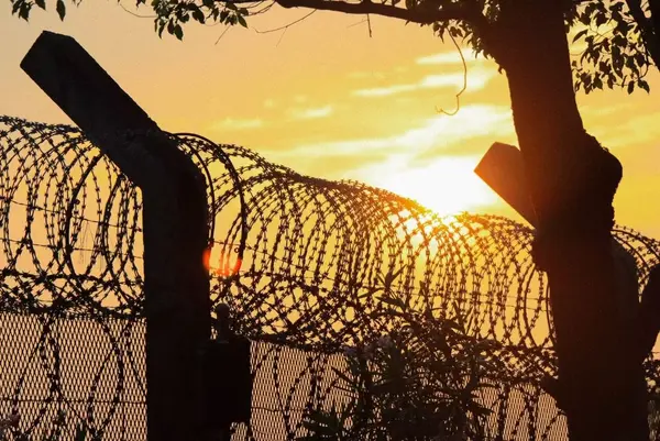 Lines: Dusk, with Boundaries(暮光有界)